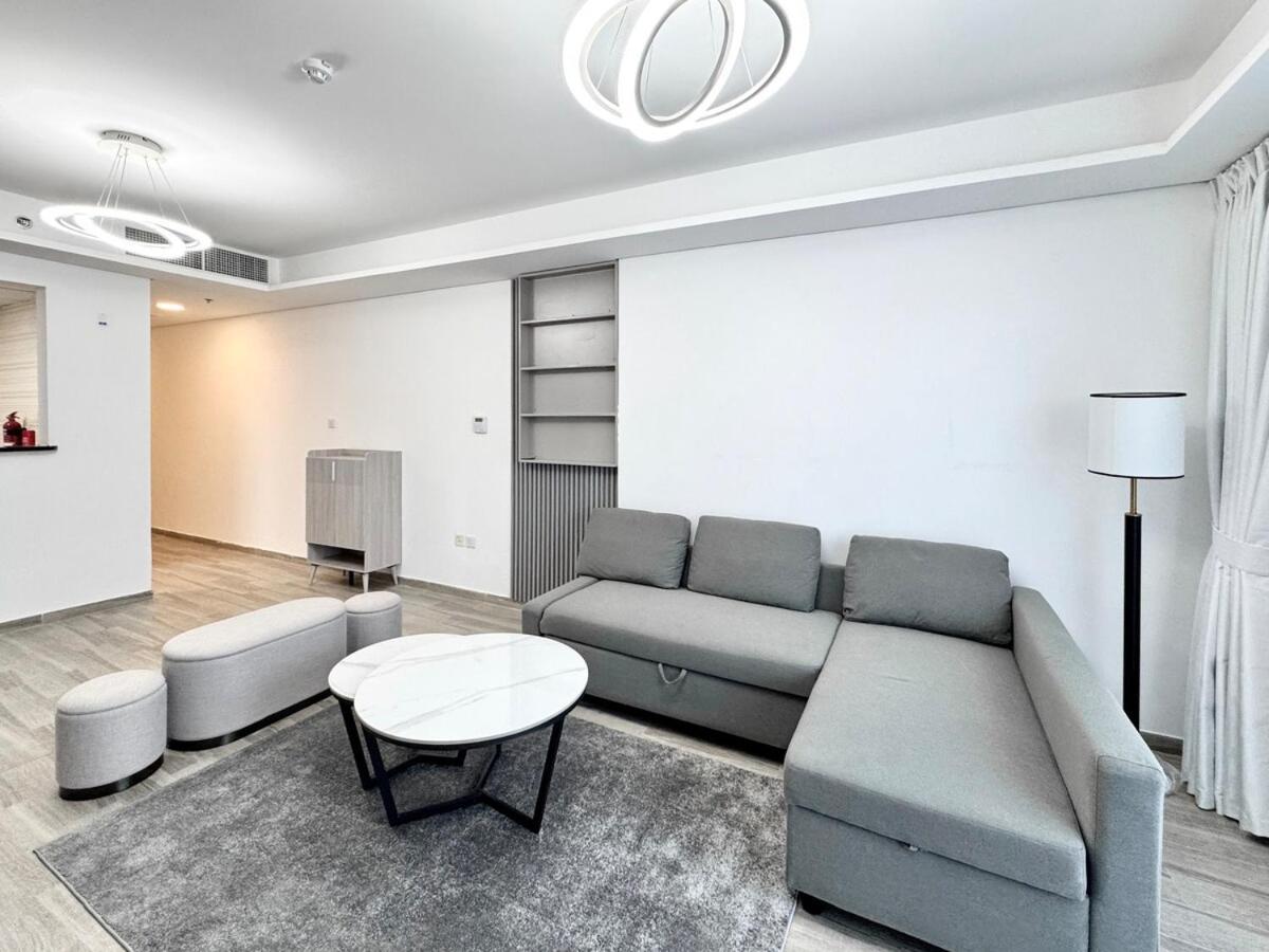 Apartment Homes 2 Retreat - Elegant 2br With Balcony & Modern Touch In Jvc Dubai
