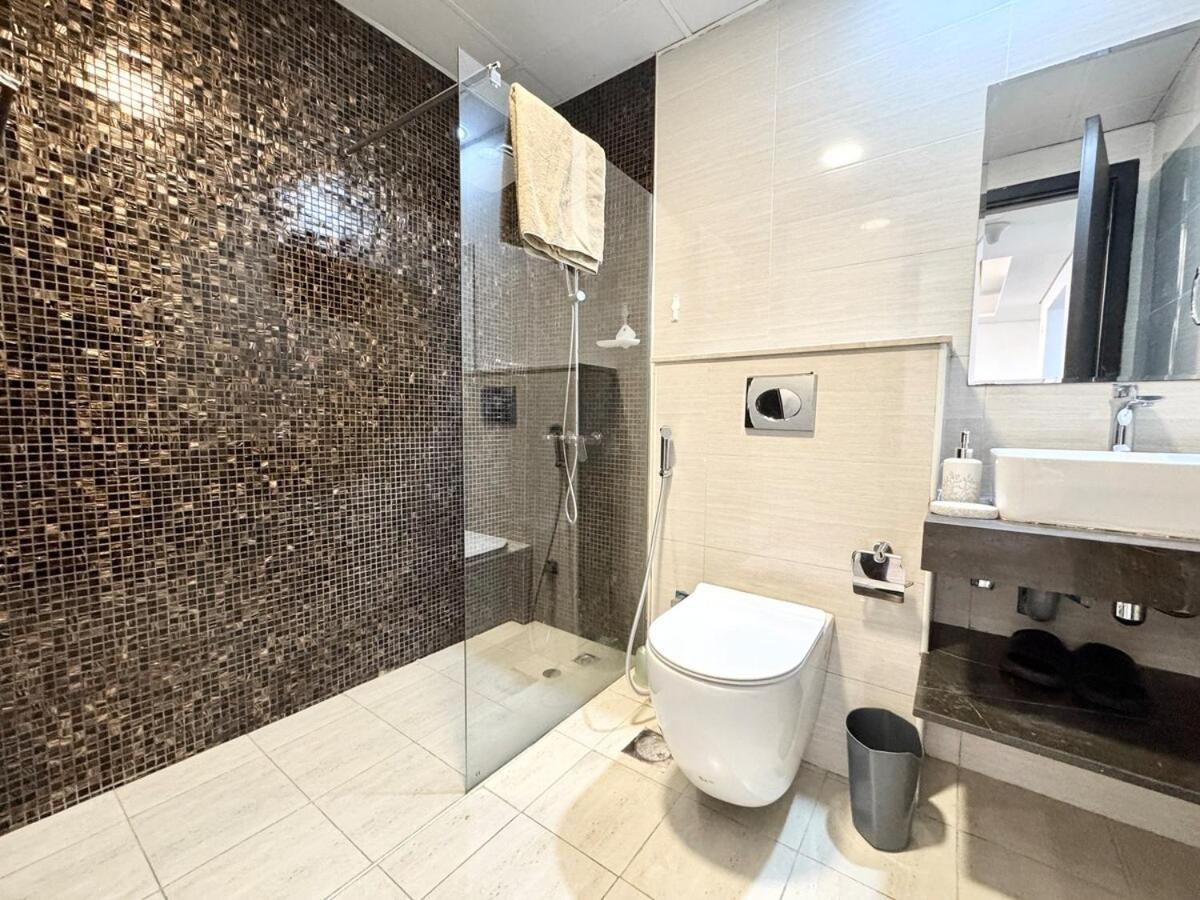 Apartment Homes 2 Retreat - Elegant 2br With Balcony & Modern Touch In Jvc Dubai